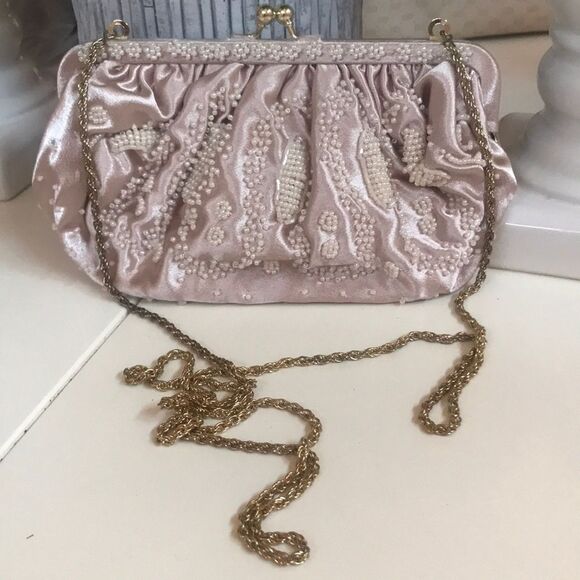Madison Studio Handbags - MADISON STUDIO OLD HOLLYWOOD STYLE BEADED SATIN CLUTCH PURSE BAG LIKE NEW